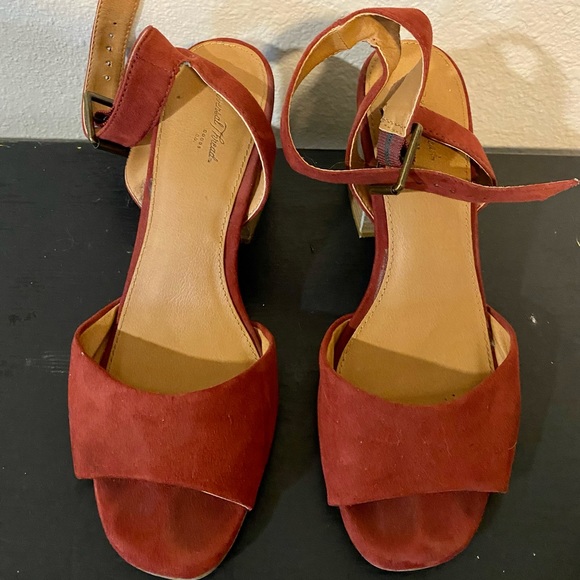 Gently worn universal thread short wedges - Picture 1 of 3